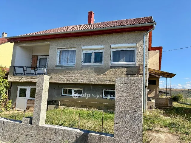 Eladó ház Szécsény 100 nm