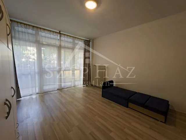 Kiadó lakás Pécs, Uránváros 54 nm