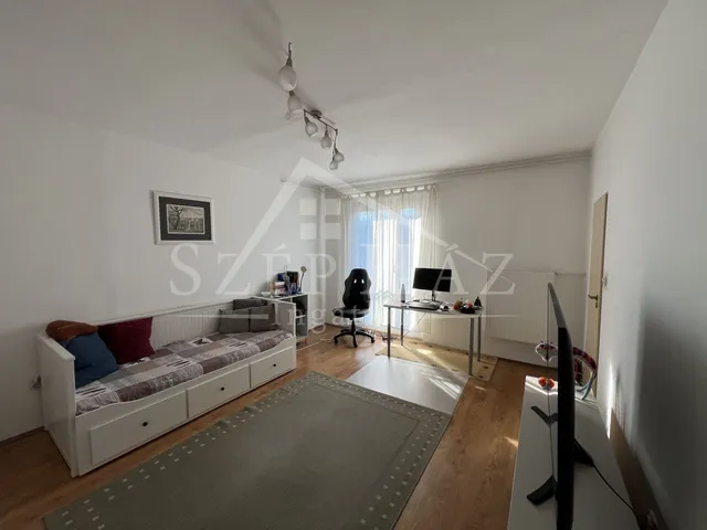 Eladó lakás Pécs, Uránváros 54 nm