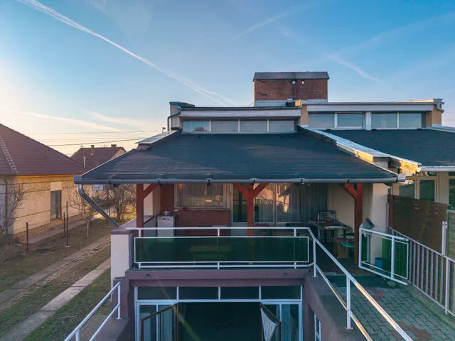 Eladó ház Dunakeszi, Hunyadi János utca 134 nm