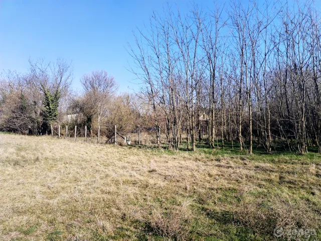 Eladó telek Monor 2945 nm