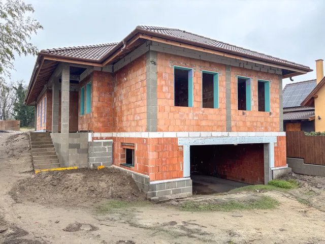 Eladó ház Göd, Alsógöd 246 nm