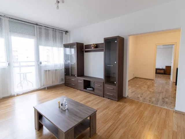 Kiadó lakás Dunakeszi, Barátság útja 72 nm