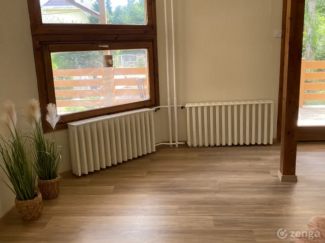 Eladó ház Budapest II. kerület, Széphalom 250 nm