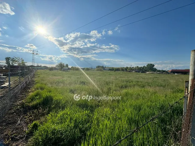 Eladó telek Tiszafüred 6025 nm