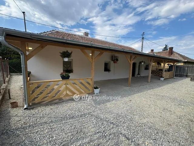 Eladó ház Poroszló 56 nm