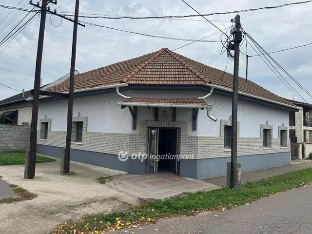Eladó kereskedelmi és ipari ingatlan Tiszafüred 126 nm