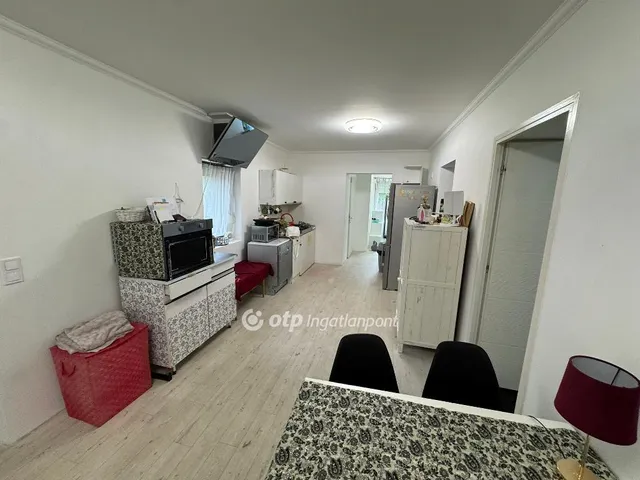 Eladó ház Poroszló 87 nm