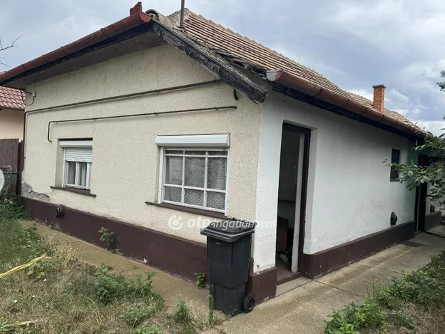 Eladó ház Tiszafüred 82 nm