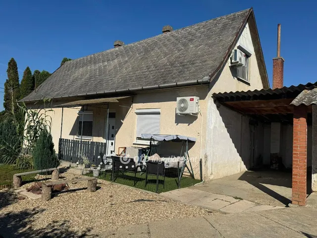 Eladó ház Tiszafüred 113 nm