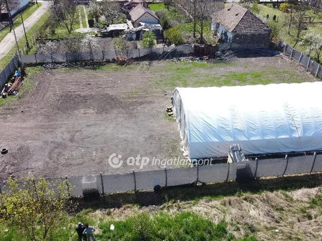 Eladó telek Poroszló 1546 nm