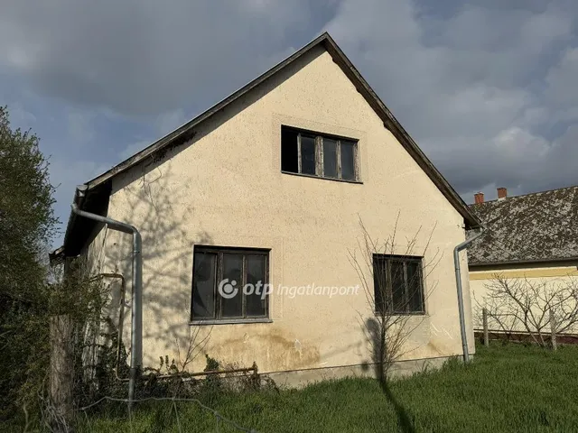 Eladó ház Tiszafüred 156 nm