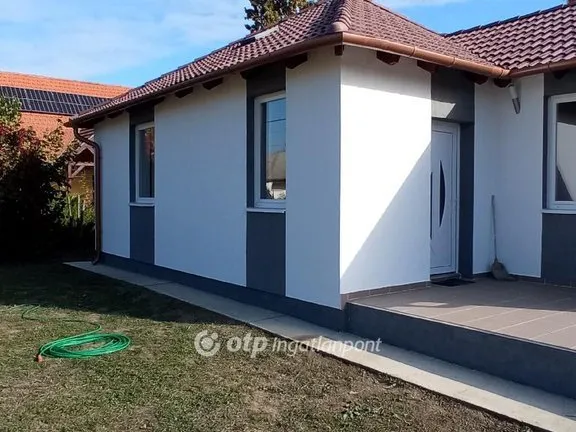 Eladó üdülő és hétvégi ház Abádszalók 62 nm