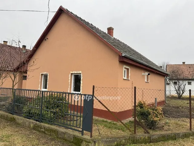 Eladó ház Tiszafüred 63 nm