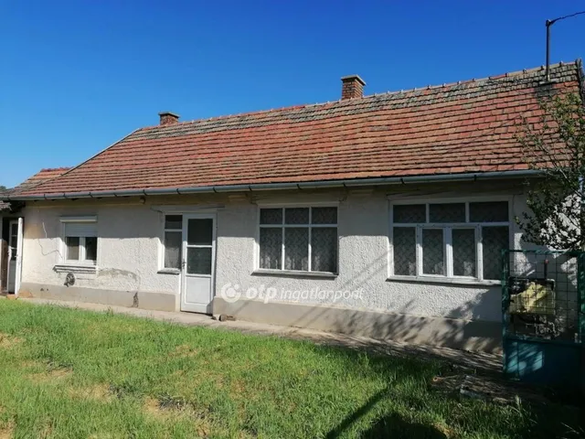 Eladó ház Tiszafüred 73 nm
