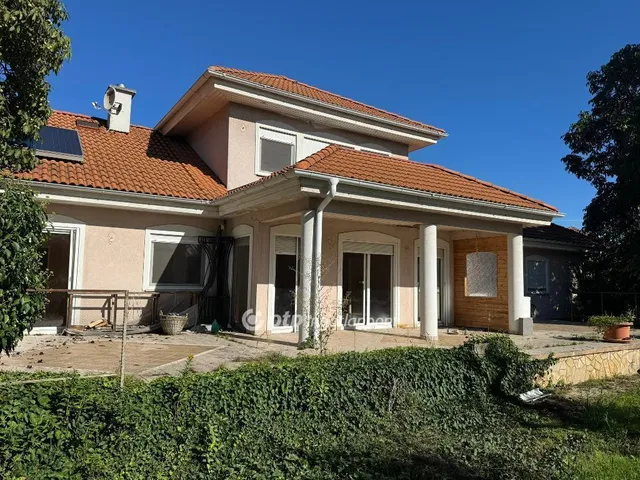 Eladó ház Tiszafüred 325 nm