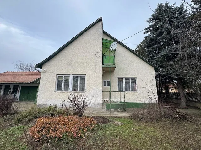 Eladó ház Tiszafüred 124 nm