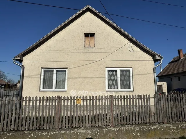 Eladó ház Poroszló 95 nm