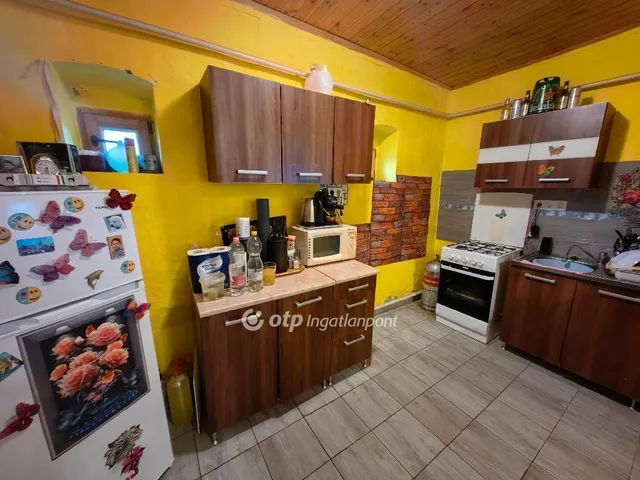 Eladó ház Karcag 72 nm