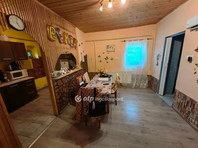 Eladó ház Karcag 72 nm