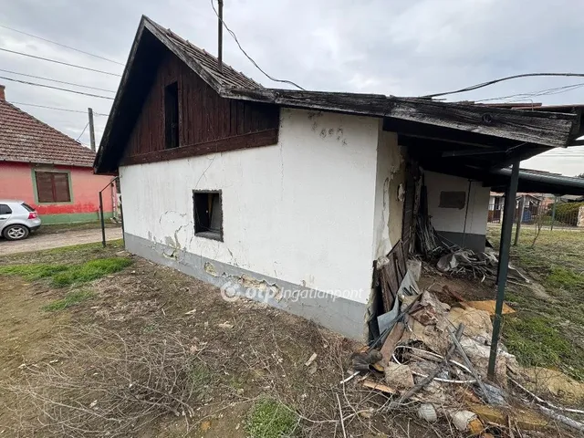 Eladó ház Tiszafüred 40 nm