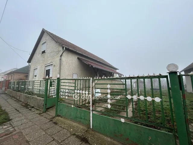 Eladó ház Egyek 108 nm