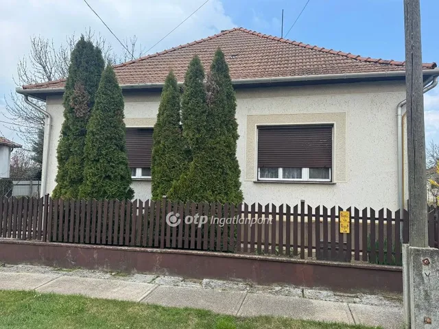 Eladó ház Tiszafüred 116 nm