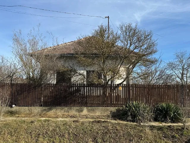 Eladó ház Tiszaderzs 100 nm