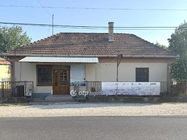 Eladó ház Besenyőtelek 77 nm