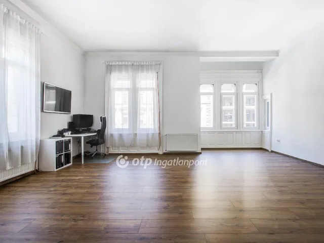 Eladó lakás Budapest VIII. kerület, Józsefváros 98 nm