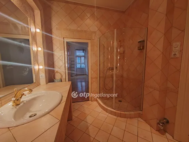 Eladó lakás Budapest VII. kerület 64 nm