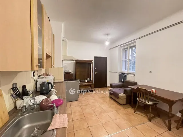Eladó lakás Budapest VI. kerület 93 nm