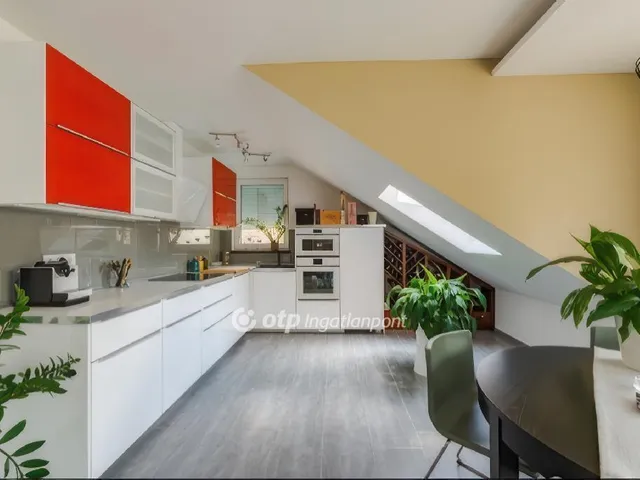 Eladó lakás Budapest VI. kerület 72 nm