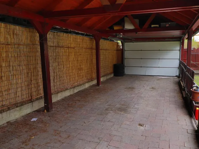 Eladó garázs Budapest II. kerület, Széphalom 21 nm