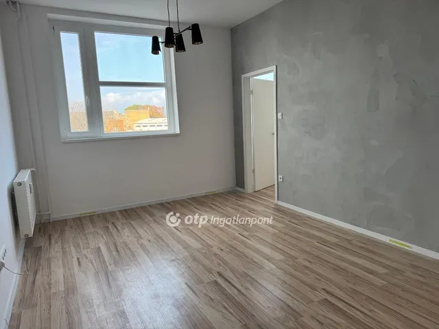 Eladó lakás Budapest XXI. kerület, Gyártelep 32 nm
