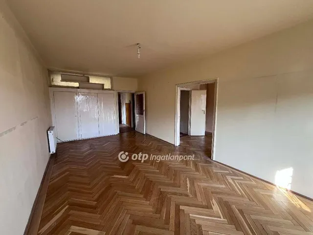 Eladó lakás Budapest VIII. kerület, II. János Pál pápa tér 63 nm