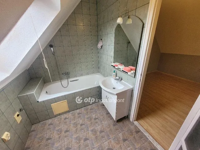 Eladó nyaraló Budapest XXII. kerület 66 nm