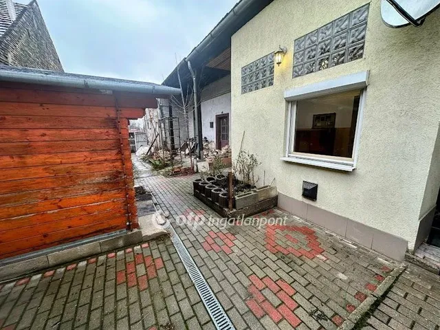 Eladó lakás Budapest XXI. kerület 32 nm