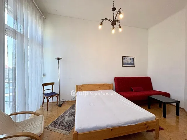 Eladó lakás Budapest VIII. kerület 93 nm