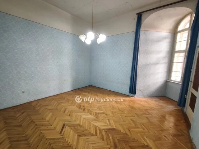 Eladó lakás Budapest V. kerület 49 nm