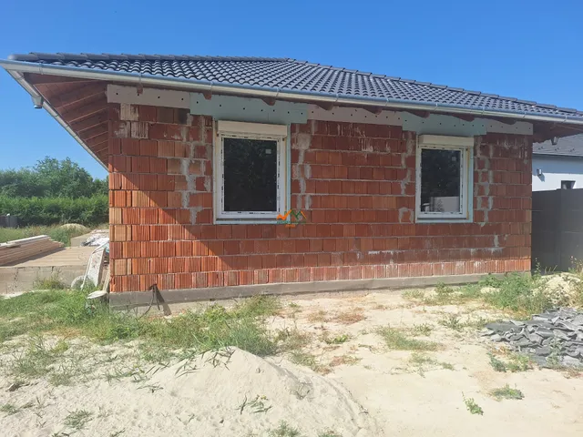 Eladó ház Szigetcsép 85 nm