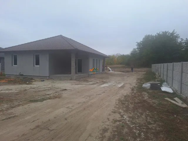 Eladó ház Kiskunlacháza 99 nm