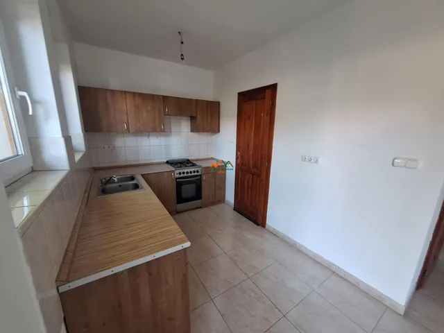 Kiadó ház Halásztelek 125 nm