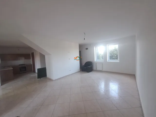 Kiadó ház Halásztelek 125 nm