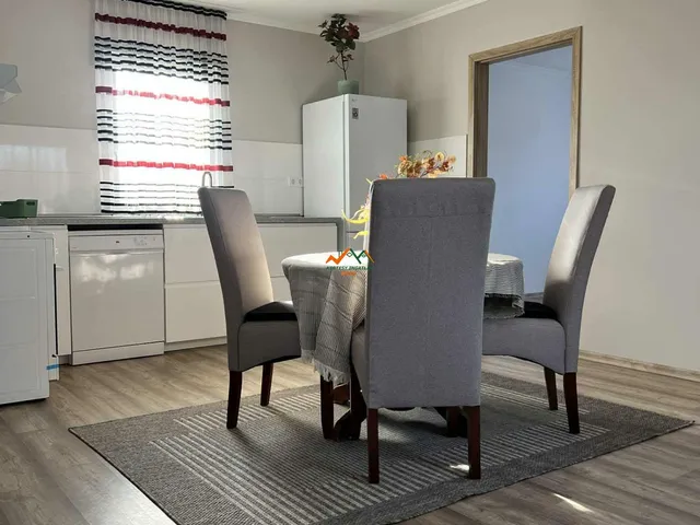 Kiadó ház Szigethalom 85 nm