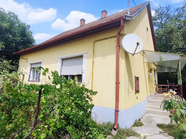 Eladó ház Deszk 78 nm
