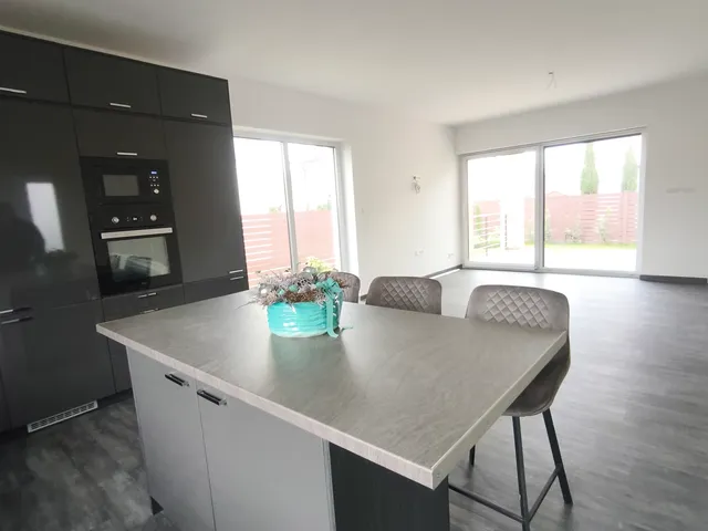 Eladó ház Szeged, Újszeged 132 nm