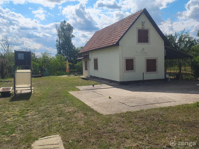 Eladó nyaraló Gyomaendrőd 40 nm