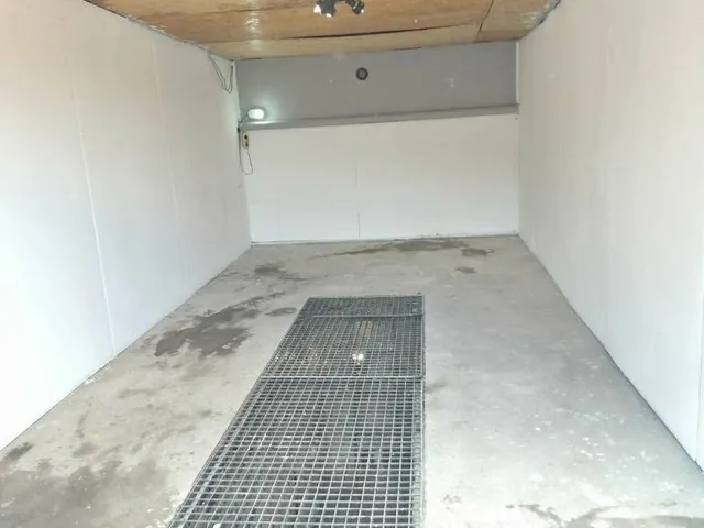Eladó garázs Dunaújváros 18 nm