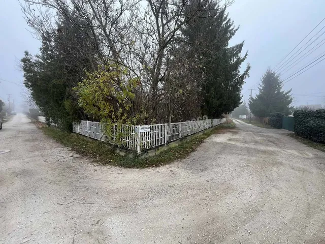 Eladó telek Kulcs 1010 nm